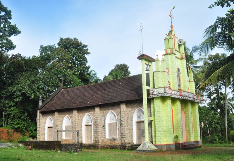 Thevalapuram, St. George's Malankara Catholic Church