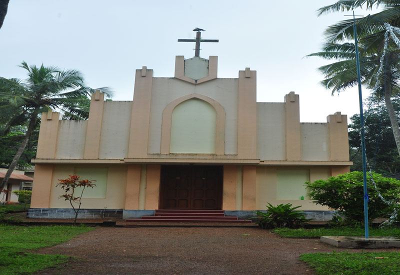 Karinthottuva, St. Mary's Malankara Catholic Church